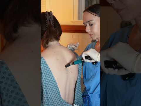 ASMR chiro #asmr #asmrsounds #asmrvideo #relaxing #relax #satisfying #satisfyingvideo #tingles