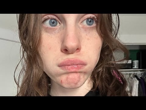 ASMR chaotic hand movements (& yapping)