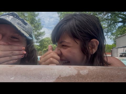 ASMR in da pool