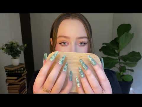 *one minute asmr* textured tapping & scratching (no talking)