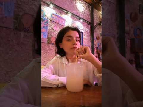 POV vamos a un bar pero es ASMR - verano refrescante