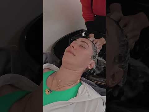 Lavado de cabeza relajante 💆🏼‍♀️ #salon #hair #massage