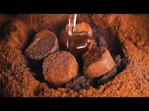 ASMR 99.99% Satisfying Coffee Grounds Destruction 세계 최초! 식상한건 못 참는 사람들을 위한 커피찌꺼기 부수기
