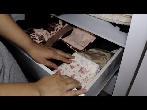 ASMR não intencional - Organizando Guarda Roupas (VS)