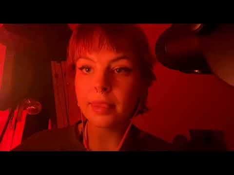 ASMR Suomi rauhoittava. visual triggers ja mic brushing