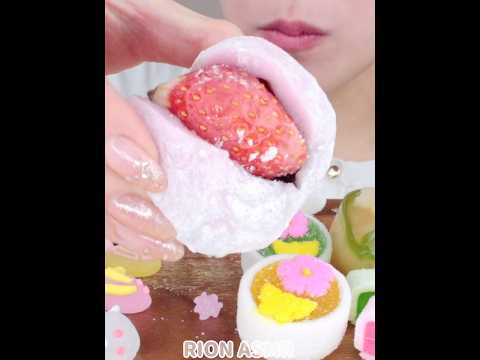 JAPANESE RICE CAKE DAIFUKU EATING SOUNDS #asmr #mukbang #咀嚼音 #eatingsounds#japan