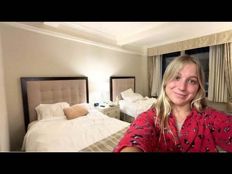 ASMR: NYC Hotel Room Tapping & Scratching 🗽🍎