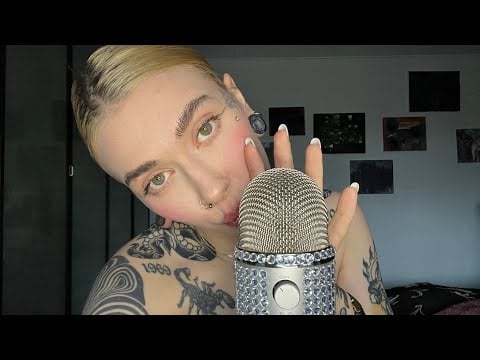 ASMR Suomi - Teen triggereitä ja kerron samalla jotain itsestäni 😌