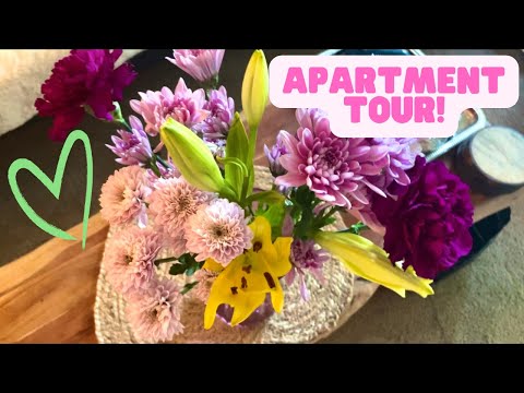 ASMR | Apartment Tour! (Lots of tapping, soft spoken/whisper)