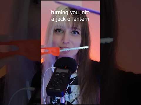 ASMR stay still ok!💗 #asmr #halloweenasmr #creepyasmr
