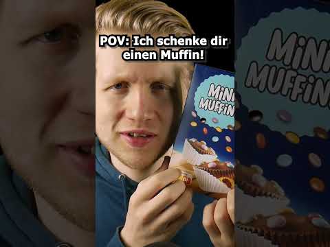ASMR - POV: Ich schenke dir einen Muffin! #shorts #asmr #roleplay #deutscheasmr