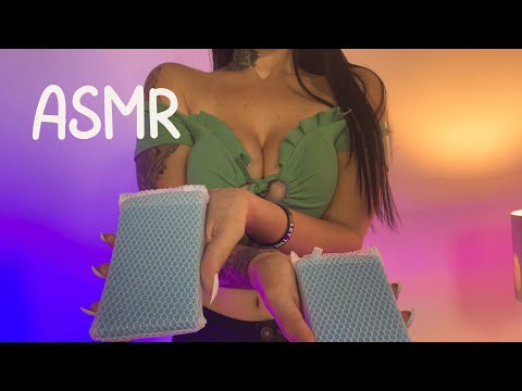 ASMR SONS RELAXANTES DE ESPONJAS NOS SEUS OUVIDOS 🎧 NO TALK