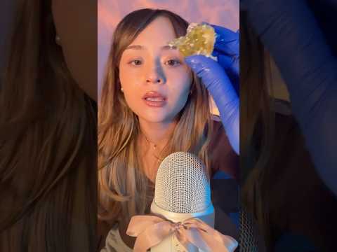 TRYING RAW HONEYCOMB 🍯 #asmr #honey #tingles