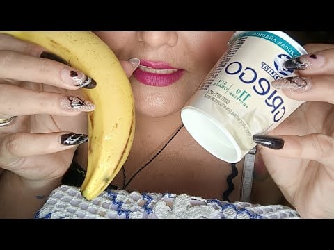 ASMR comiendo plátano 🍌 banana o guineo con yogurth griego