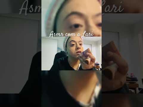 Asmr aplicando base e sussurrando #asmr