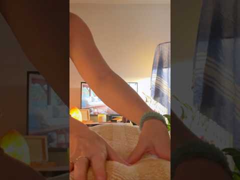 Massaging and brushing your chakras #relax #asmrreiki #energyhealing #oddlysatisfying