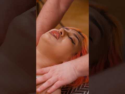 Extreme deep tissue & hammer therapy for Roxy | intense body reaction #chiropractic