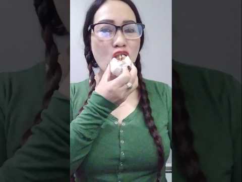 EAT GARLIC# #everyone #mukbang #shortsfeed #challenge #garlic #funny #comedyshorts