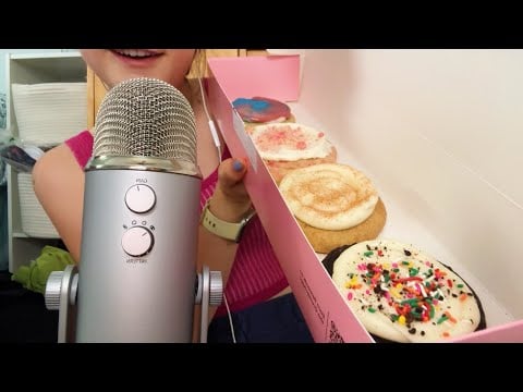 ASMR Crumbl Cookie Review 💓