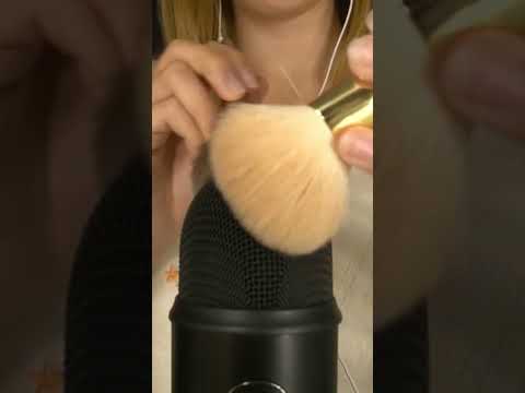 ASMR | Get Tingles in 45 Seconds 🤯 - Mic Scratching, Brushing & Tapping #asmr #shorts