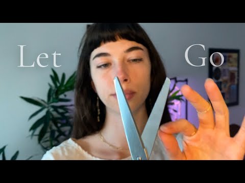 ASMR Reiki ~ Let go of what's not serving you | Cord cutting | Plucking and pulling negative energy