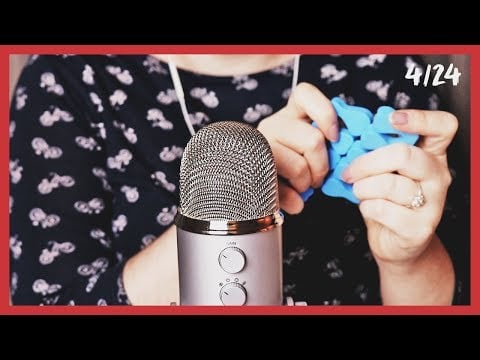 Josefin ASMR's Julkalender 4/24  | 60 triggers på 10 min!