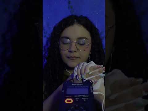ASMR ESPUMA NAS MÃOS