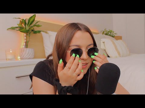 ASMR What's in my Bag | Close Whispering & Tapping