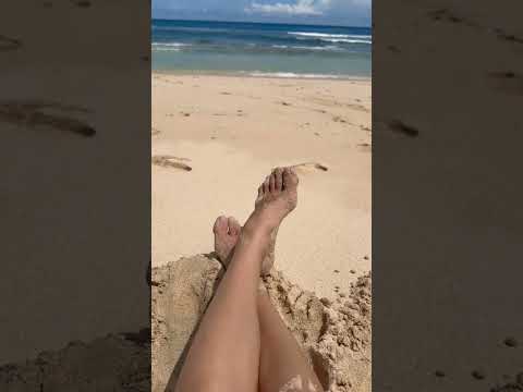 Sandy feet