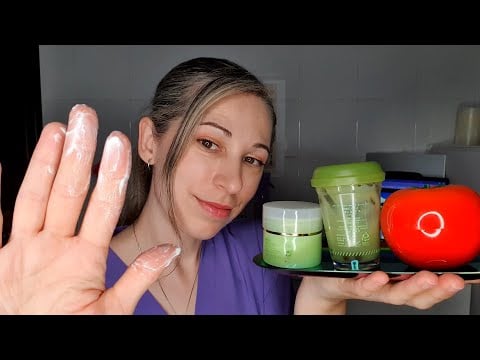 ASMR | Testando Cremas Faciales en tu Carita | Roleplay dermatóloga | Clínica Surr ASMR
