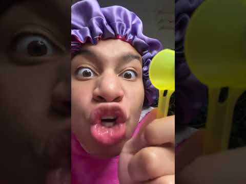 ASMR - Eye Lid Shaving & Eye Scoops