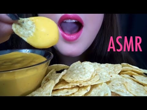 ASMR Nachos & Queso [SPICY CHEESE SAUCE] Crunchy Eating Sounds!