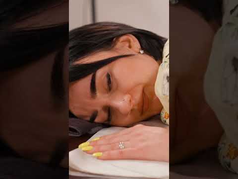 FANTASTIC chiropractic adjustment and stretching TOP CHIROPRACTOR for Maria #chiropractor