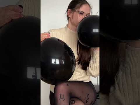 Blowing Black Balloons #asmr #balloon #ballongame #blowing