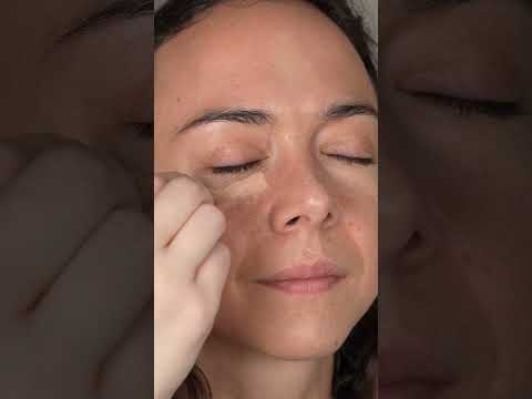 ASMR October Makeup🧸🍂 #asmr #asmrmakeup #makeuptutorial #asmrsounds #asmrtiktoks #asmrsoftspoken