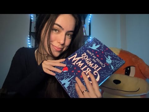 ASMR- lendo historinhas até você dormir! (Sussurros) 