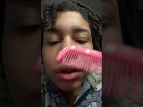 ASMR - Eyelid Comb