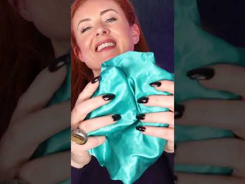 ASMR | Crinkly Teal Shower Cap [Trigger Favourites]