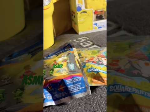 #asmr #asmrsounds #spongebob #spongebobsquarepants #asmrcommunity #visualtingle #asmrshorts #tingles