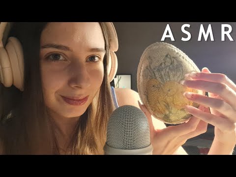 Tapping and scratching on Easter related props ASMR
