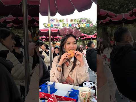 What I Ate at Tokyo Disneyland 🇯🇵 (Muslim-Friendly) #TokyoDisneyland  #DisneyEats #JapanVlog