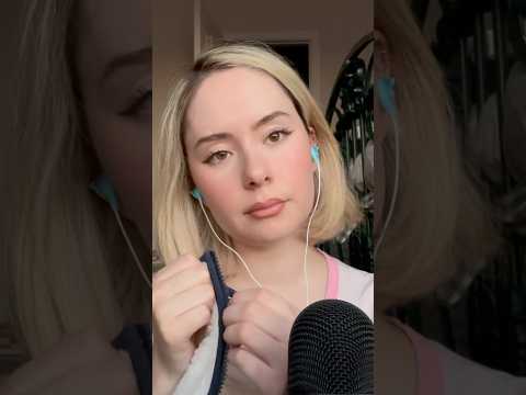 Asmr Zipper sounds #asmr #tingles #triggersforsleep #asmrtriggers #relax #visualtingle
