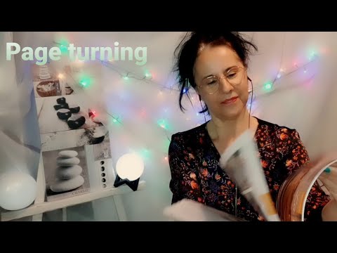 Asmr français " page turning " blabla en chuchoté