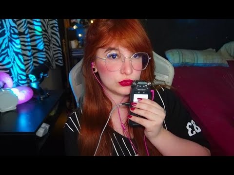 ASMR -  Beijinhos no tascam (Kisses ear to ear on tascam)