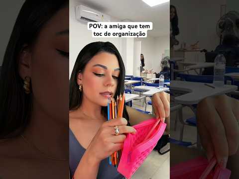 POV: a amiga que tem toc de organização #asmr #humor #comedia #shorts