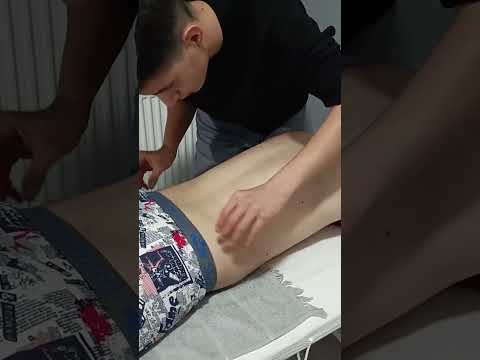 TURKISH MASSAGE THERAPY PROVIDING RELAXATION OF THE BACK AFTER SPORTS #satisfying #relaxing #asmr