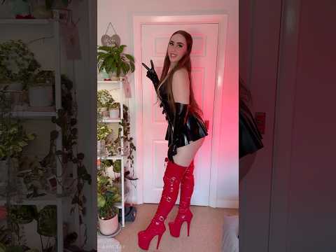 Style my Latex with me✨ love this red/black combo🖤 #latex #boots #styling #fashion #platformboots