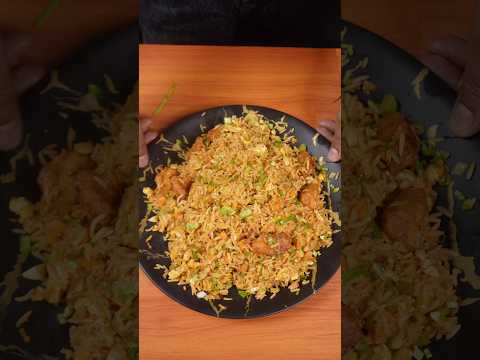 🍚 ASMR Chicken Fried Rice 🔥 | Street Style Wok Sounds 🤤 #shorts #asmr