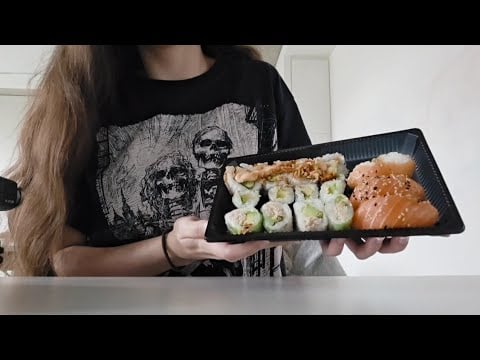 ASMR eating sushi in an empty classroom ♡ (little sushi mukbang in uni🍣)