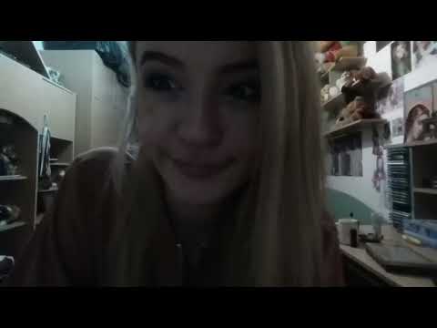 KISSING SOUNDS TAPPING ASMR
